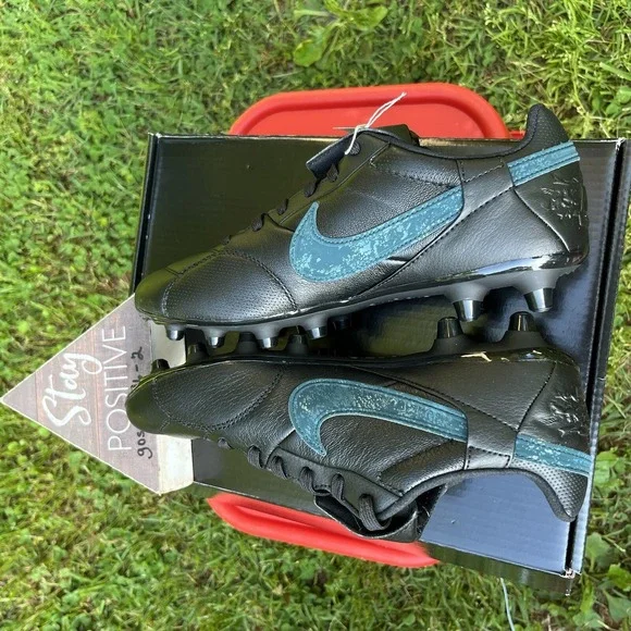 The Nike Premier III FG Men Size 5.5 /‎ Women Size 7 Deep Jungle Soccer Cleats